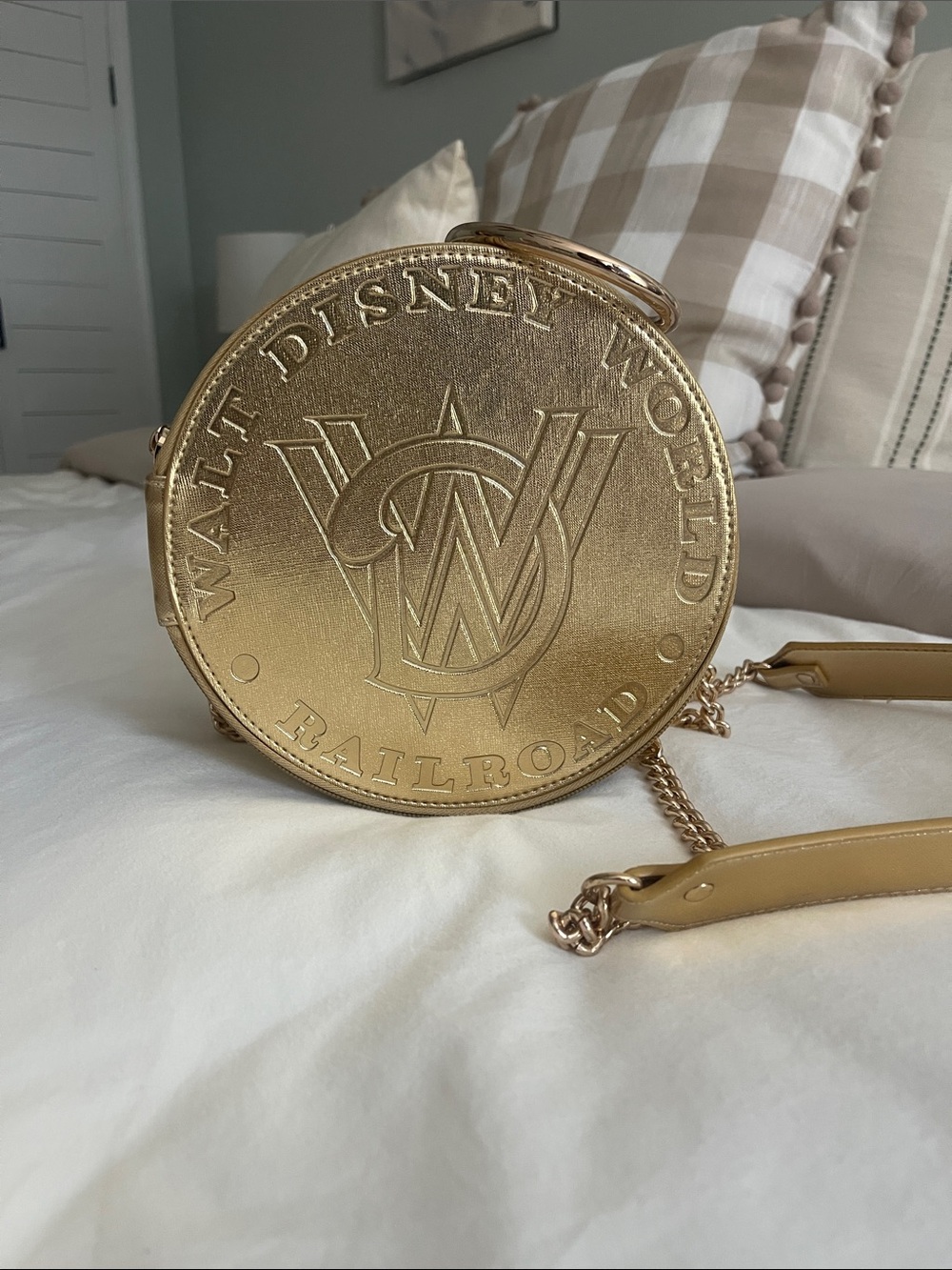 LIMITED EDITION Walt Disney World Railroad Coin Crossbody Purse